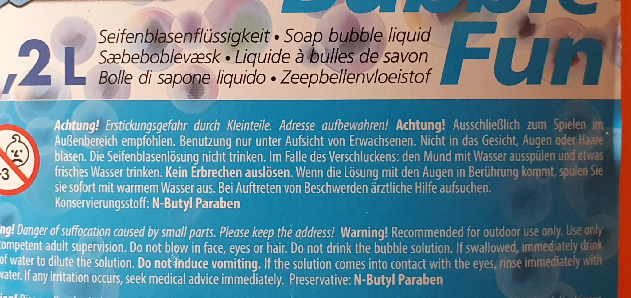 Klebt etwas